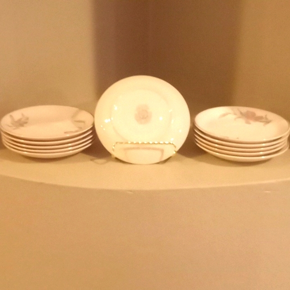 Vintage Universal Cambridge Iris Saucer Bundle - 11 - 5.75"  Saucer Plates - Picture 8 of 11